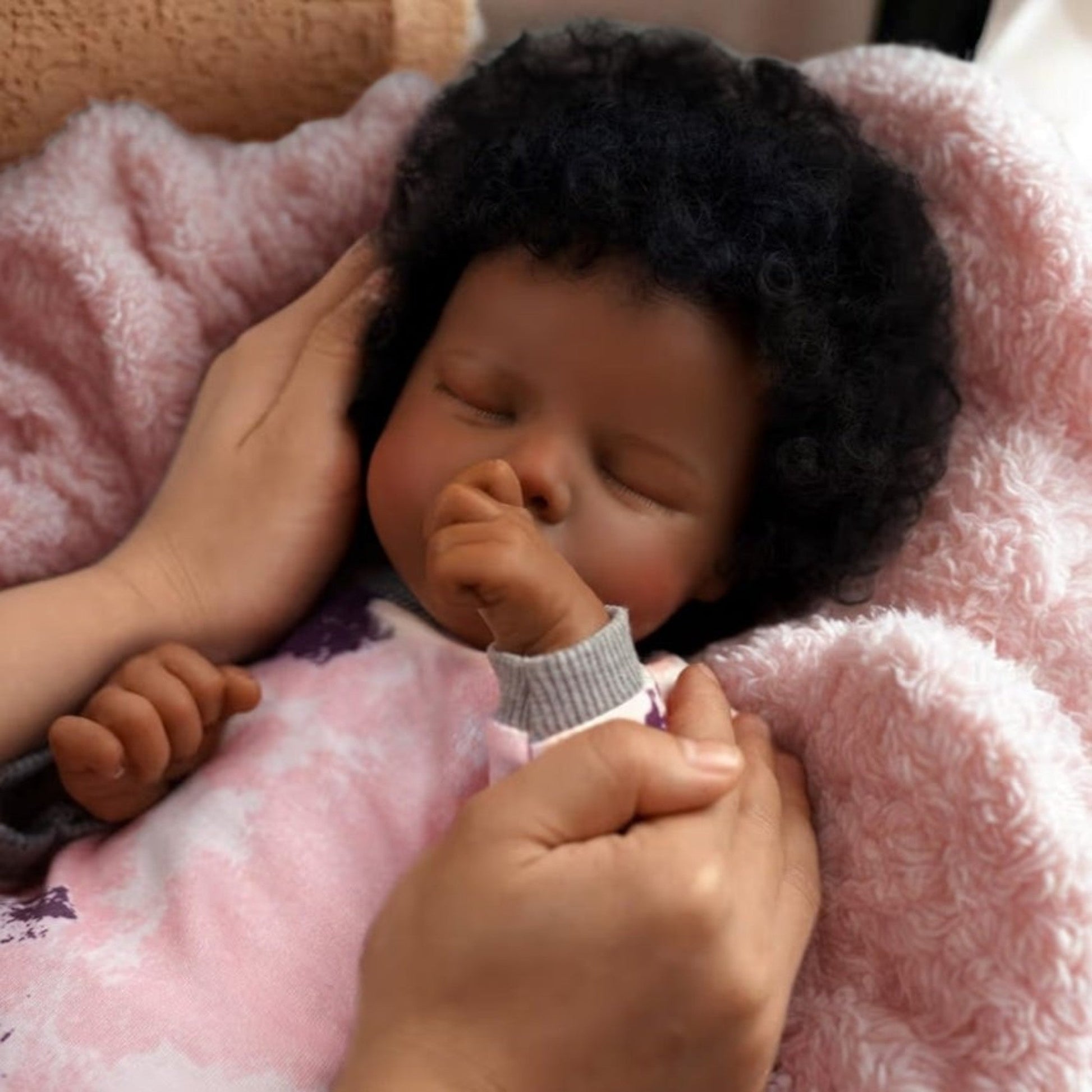 Bambola reborn neonata 43cm dettagli dipinti a mano